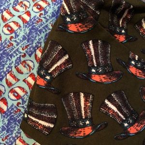 2 pairs of LulaRoe TC leggings